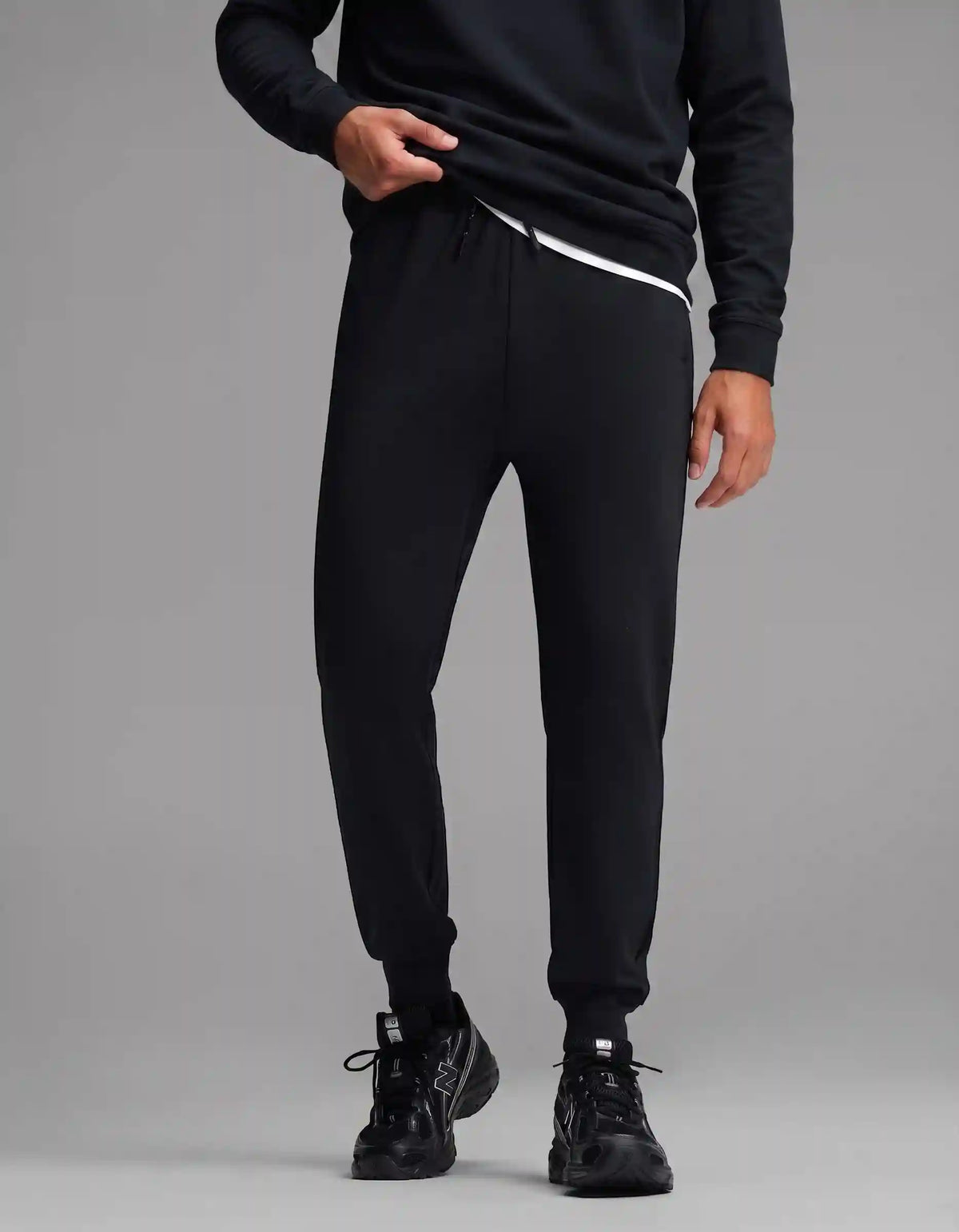 Men's Versa Hoodie & Jogger Set