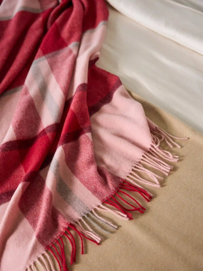 Lucca Throw - Last Chance