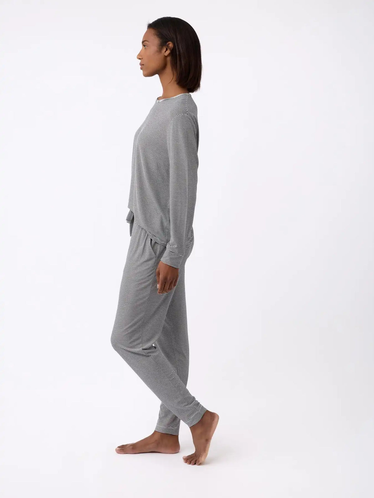 Women's Bamboo Stretch-Knit Tapered Pant