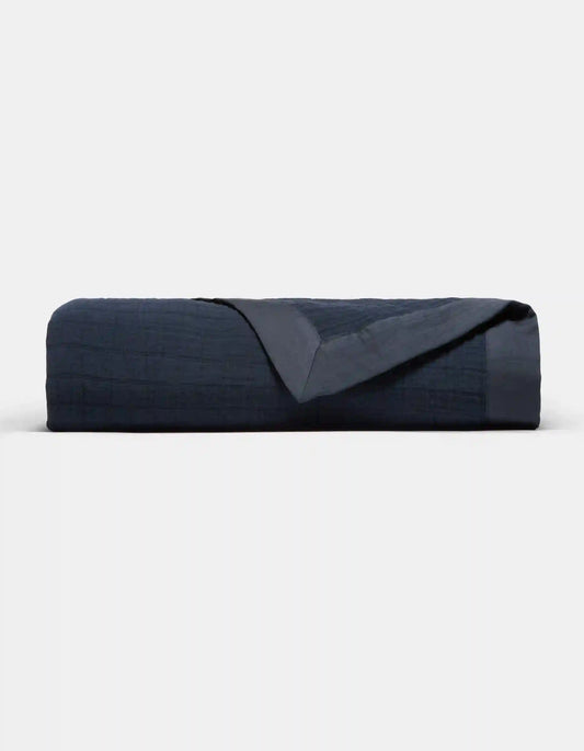 Waterfront Grid Matelasse Blanket