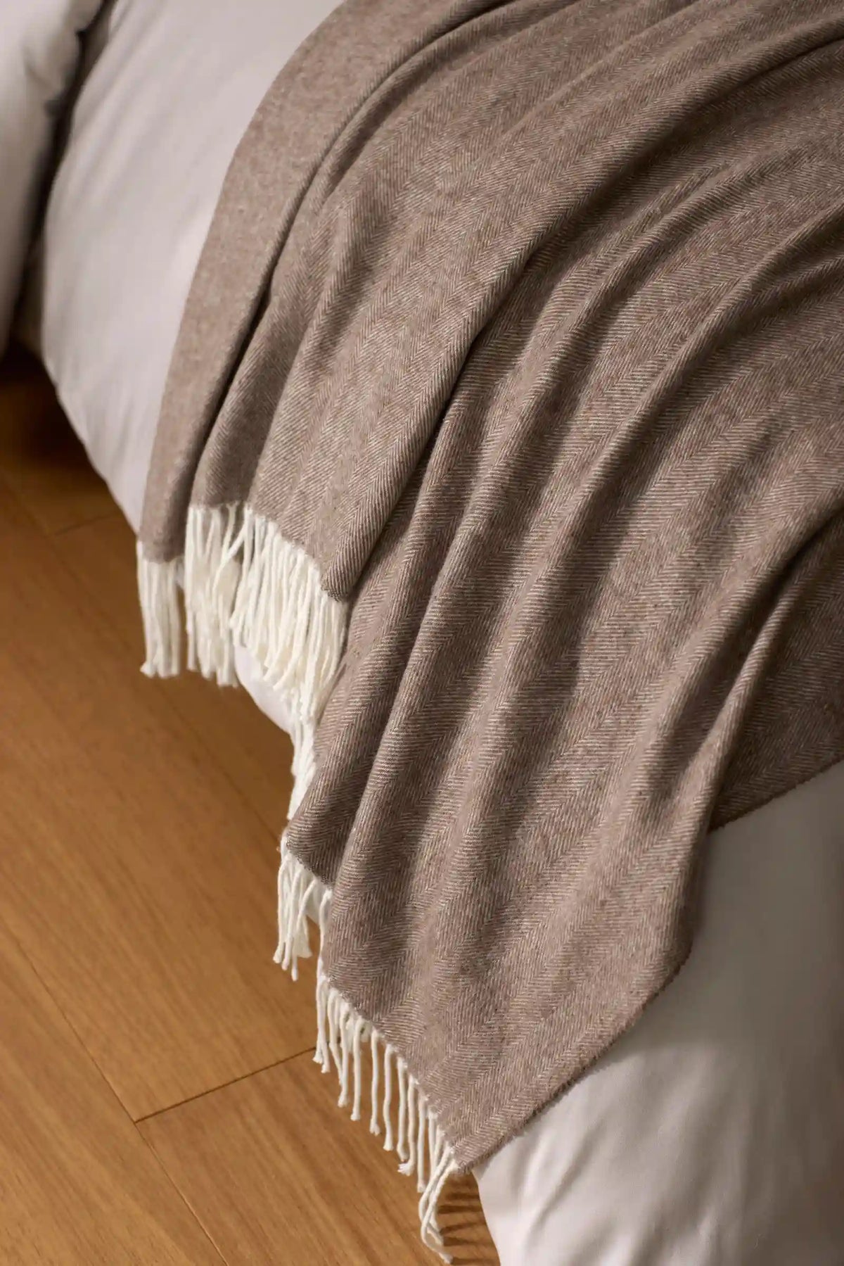 Bamboo Herringbone Tassel Throw