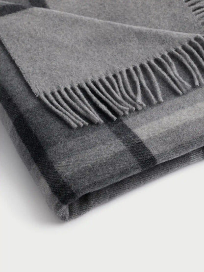 Lucca Throw - Last Chance